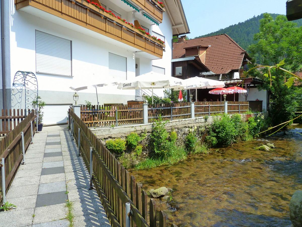 Landgasthof-Hotel-Rössle Oberprechtal Exterior foto
